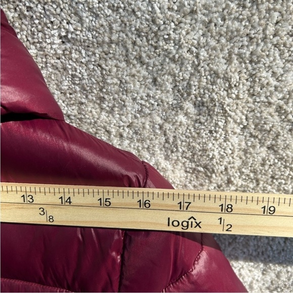 Aventure | 3/4 Length Hooded Puffer Jacket | Maroon | Size Medium - Picture 6 of 9